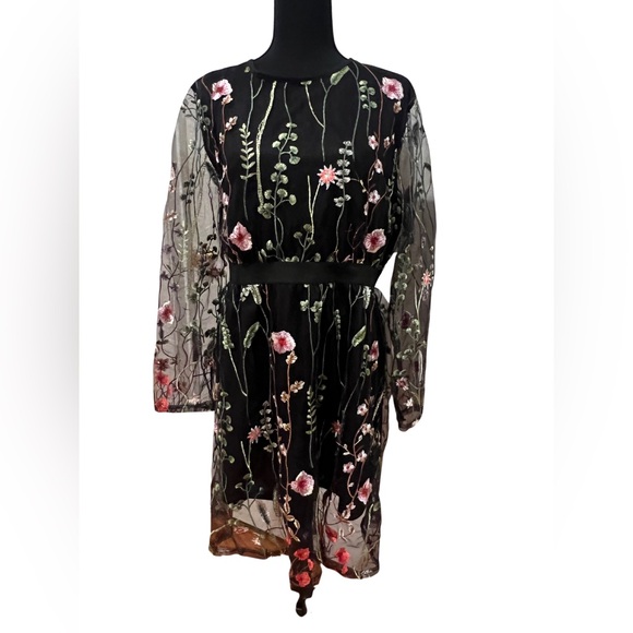 NWOT - Milumia’s FLORAL CockTail Dress -Taylor Swift inspired - Sz Medium - Picture 7 of 9